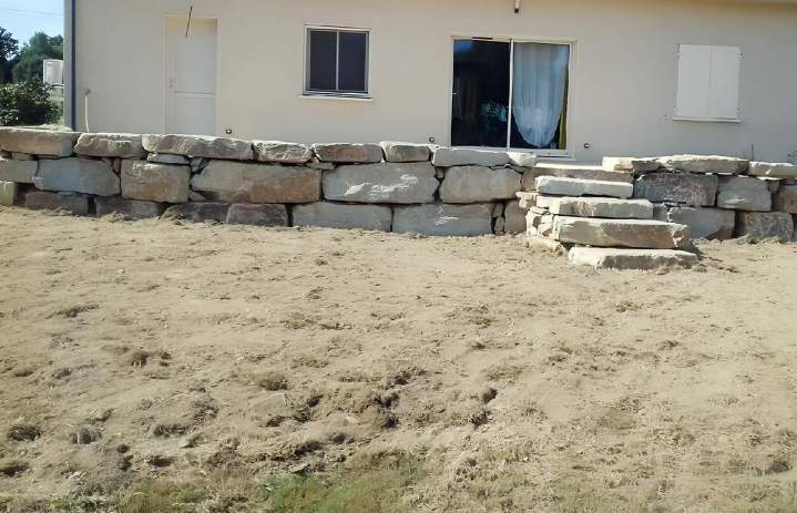 Pose mur d'enrochement décoratif Saint-Yrieix-la-Perche