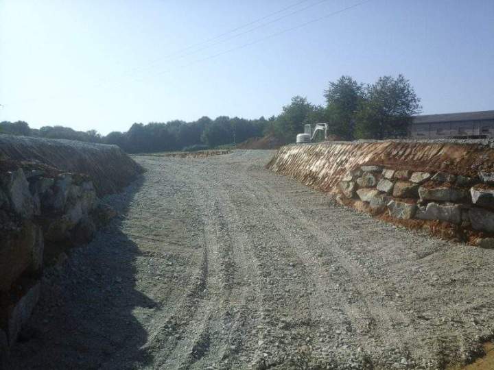 Travaux de terrassement, Nexon